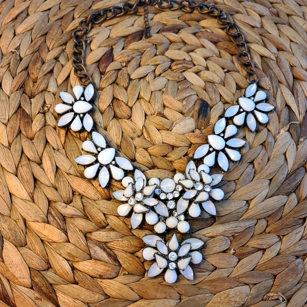Statement Necklace Bundle of 5 - Picture 2 of 9